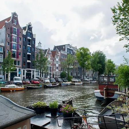 Haarlemmerplein apartments-2