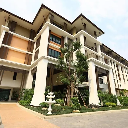 Triple Trees Residence Former Double Tree Residence-2
