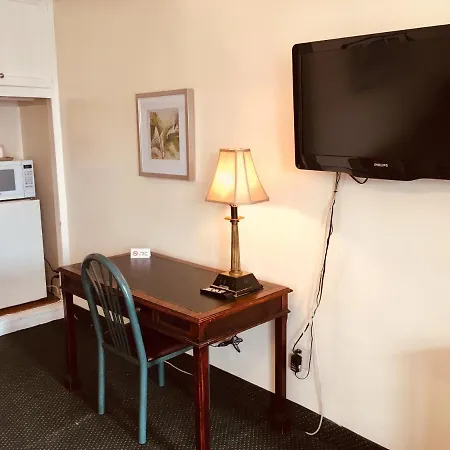 Los Feliz Hotel-3