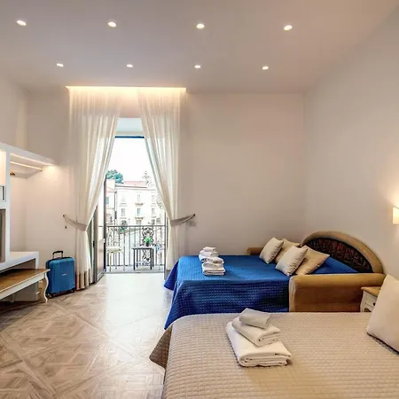 Sorrento Square Suites-2