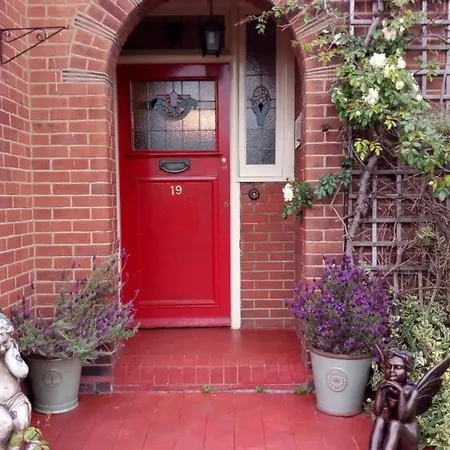 Kingsway Bed & Breakfast-2