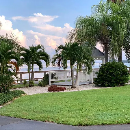 Bayside Retreat Resort Condo, Private Beach, Balcony With Water Views-2