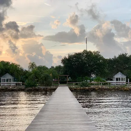 Bayside Retreat Resort Condo, Private Beach, Balcony With Water Views-3