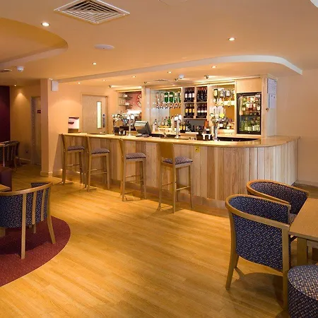Premier Inn Leicester City Centre - Train Station-3