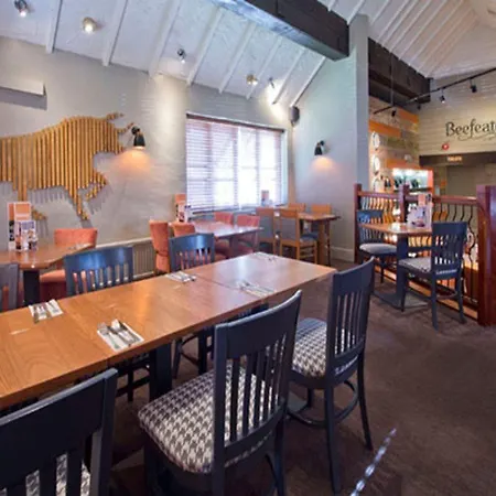 Premier Inn Lowestoft-3