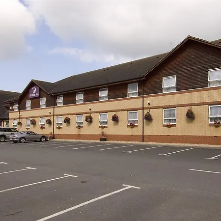 Premier Inn Barnstaple-2