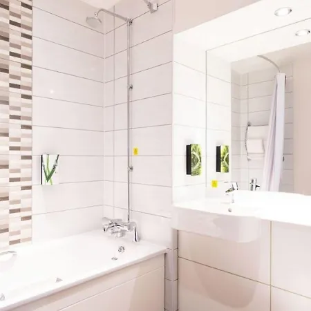 Premier Inn Hitchin Town Centre-3