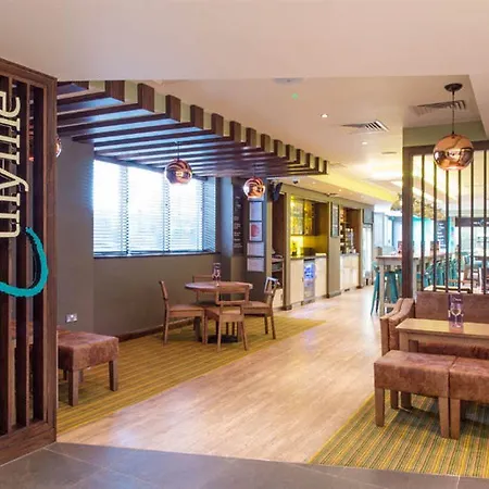 Premier Inn Birkenhead Town Centre-2