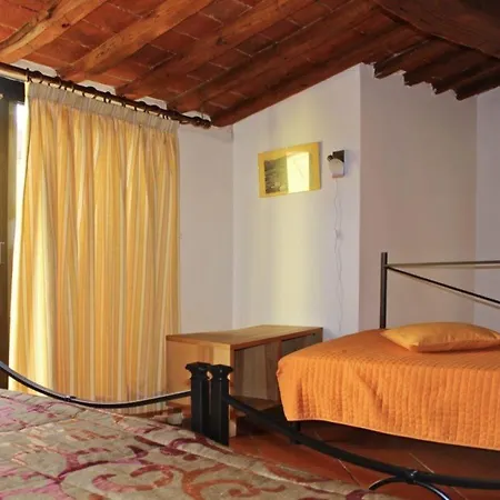 Max Apartments-2