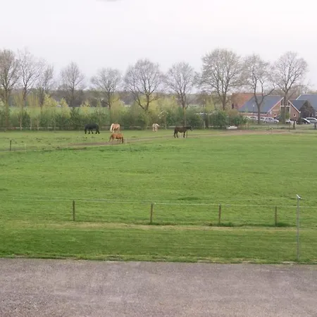 Camping 'Bron Van Rust'-3