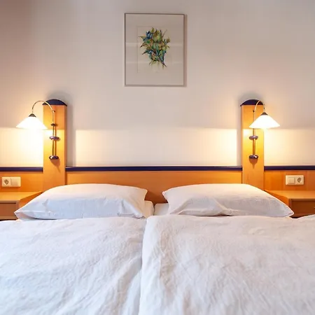 Gästezimmer im Weingut Wolf-2