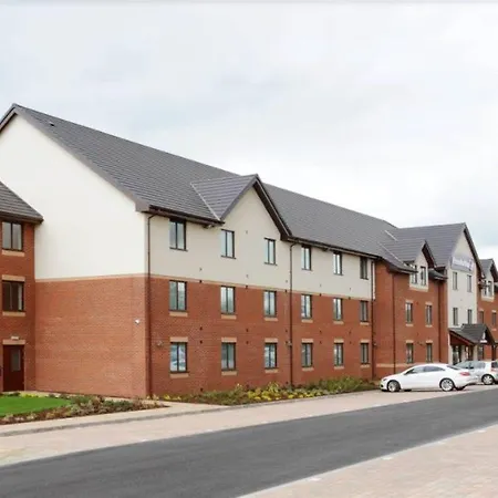 Premier Inn Redditch North-3