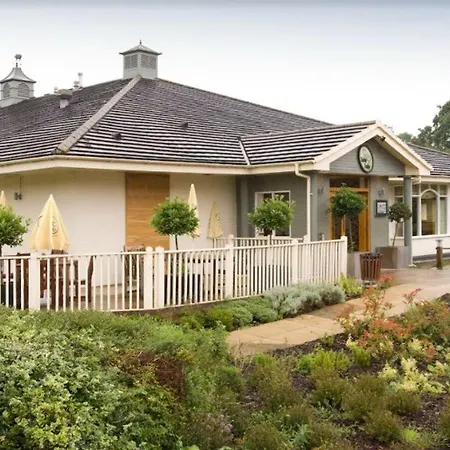 Premier Inn Ripley-2