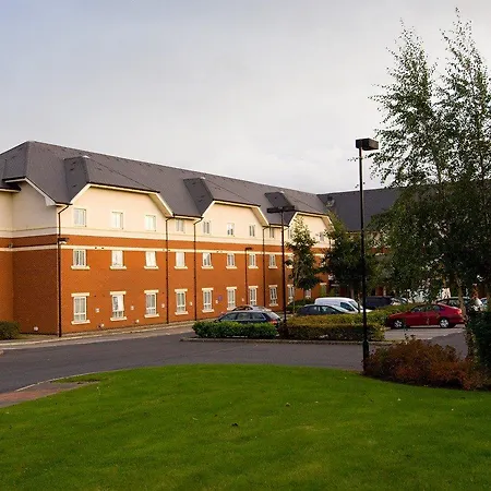 Premier Inn Warrington-2