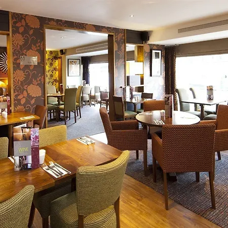 Premier Inn Bradford Central-3