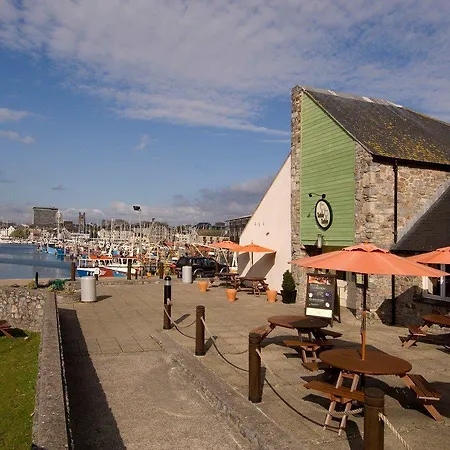 Premier Inn Plymouth City Centre - Sutton Harbour-2