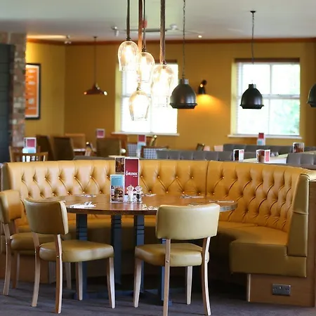 Premier Inn Newark-2