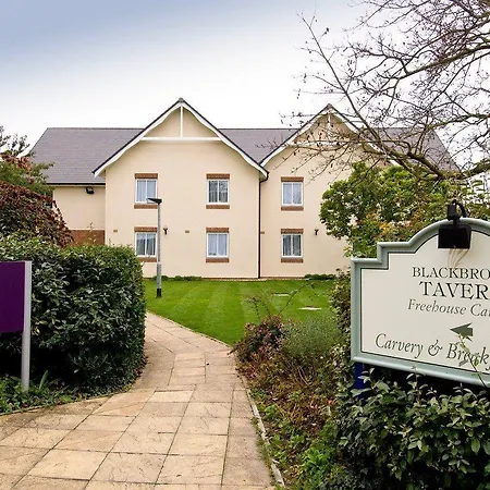 Premier Inn Taunton Ruishton-3