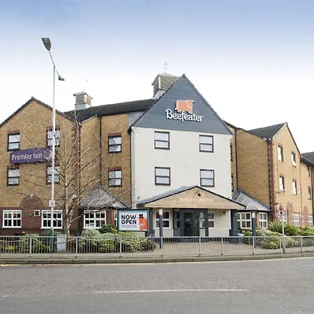 Premier Inn London Romford-2