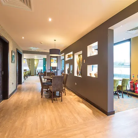 Premier Inn Maidenhead Town Centre-3