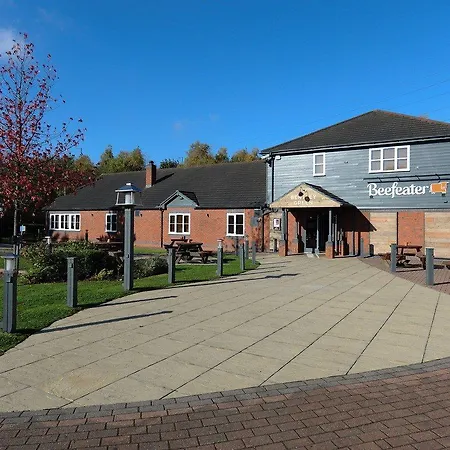 Premier Inn Walsall-3