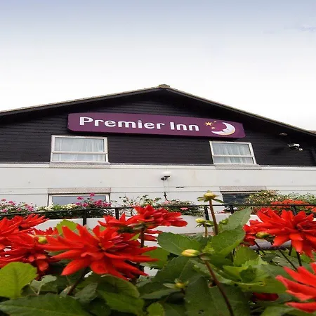 Premier Inn Truro-3