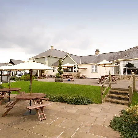Premier Inn Truro-2