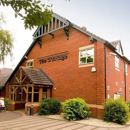 Premier Inn Tamworth Central-3