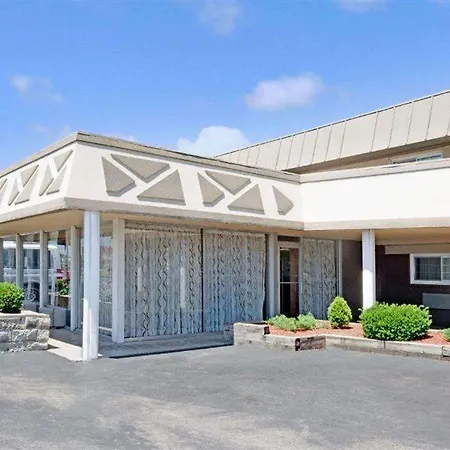 Days Inn By Wyndham Elk Grove Village O'Hare Airport West-3