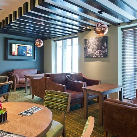 Premier Inn Wells-3