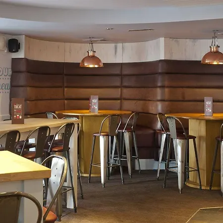 Premier Inn Burton On Trent Central-3