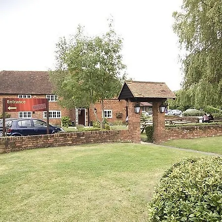Premier Inn Sandhurst-2