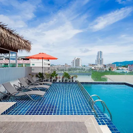 Hallo Patong Hotel - Rooftop Pool - Stunning Mountain Views & Otop Market-2