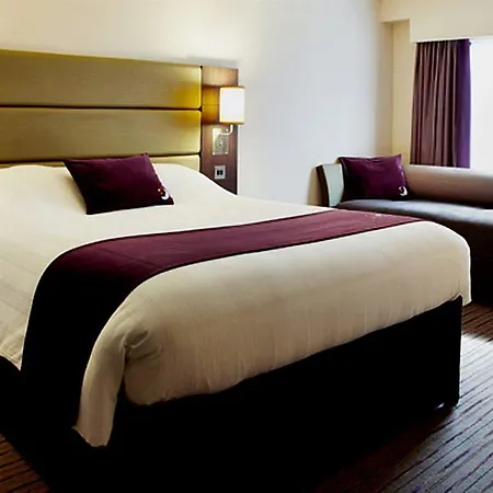 Premier Inn Slough West-2