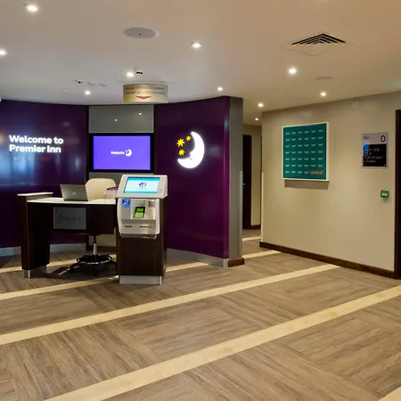 Premier Inn Letchworth Garden City-3
