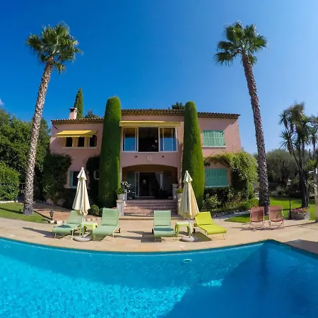 Mas Du Roc Bed & Breakfast-2