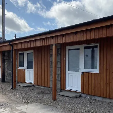 Ivy Cottage-Serviced Accommodation-2