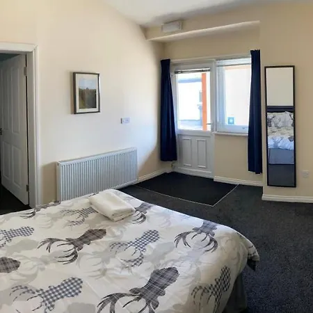 Ivy Cottage-Serviced Accommodation-3
