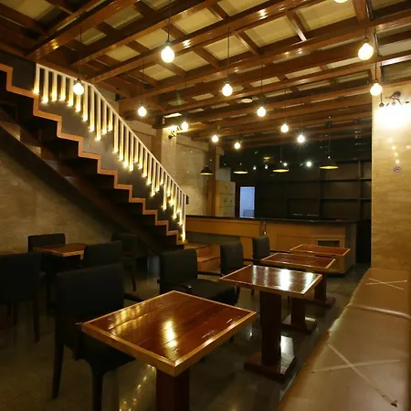 Altona Hotel-2