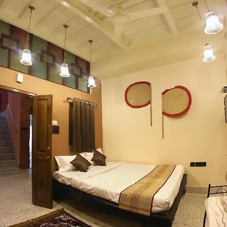 Hotel 86B-2