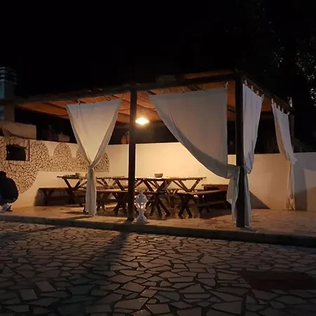 Borgo Degli Ulivi Rooms-2