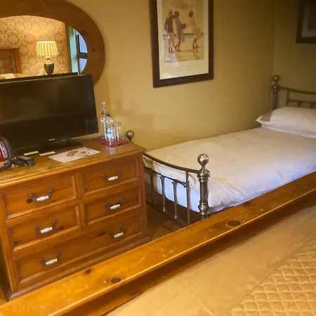 Evergreen Bed & Breakfast-2