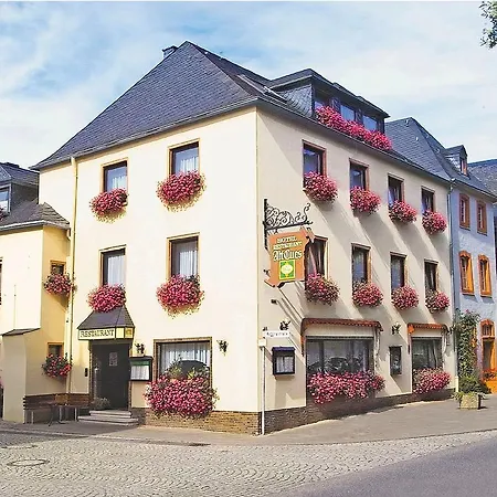 Hotel Alt Cues-3