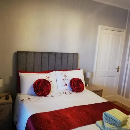 Hunters Lodge B&B-3