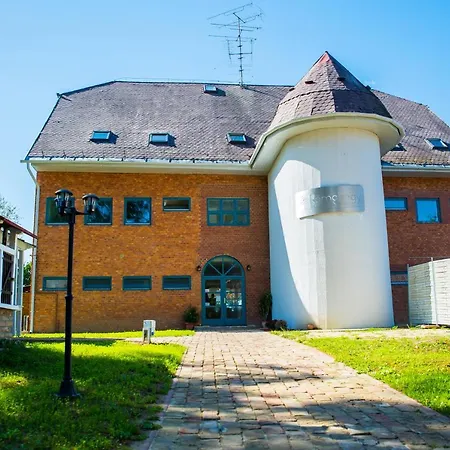 Rómahegy Rendezvényház-3