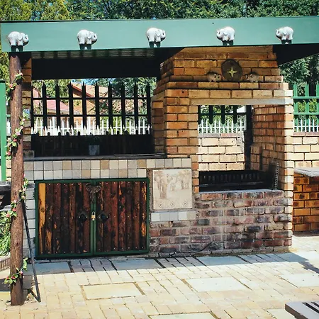 African Elephant'S Den-2