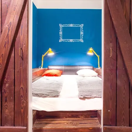 Hedonist Lodge-3