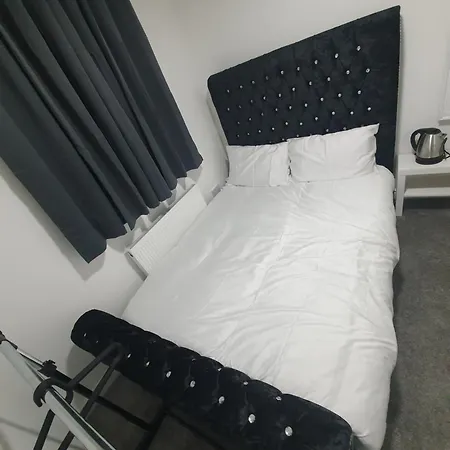Beautiful Rooms Shaw St And Pine St-3