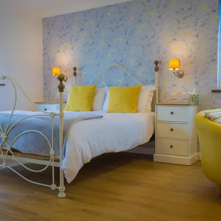 Blyth Lodge B&B-2