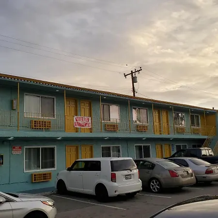 Rose Motel-3